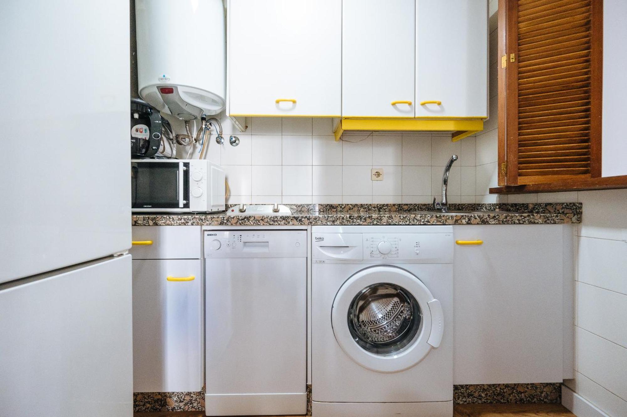 Pilsev Center Apartment Севілья Екстер'єр фото