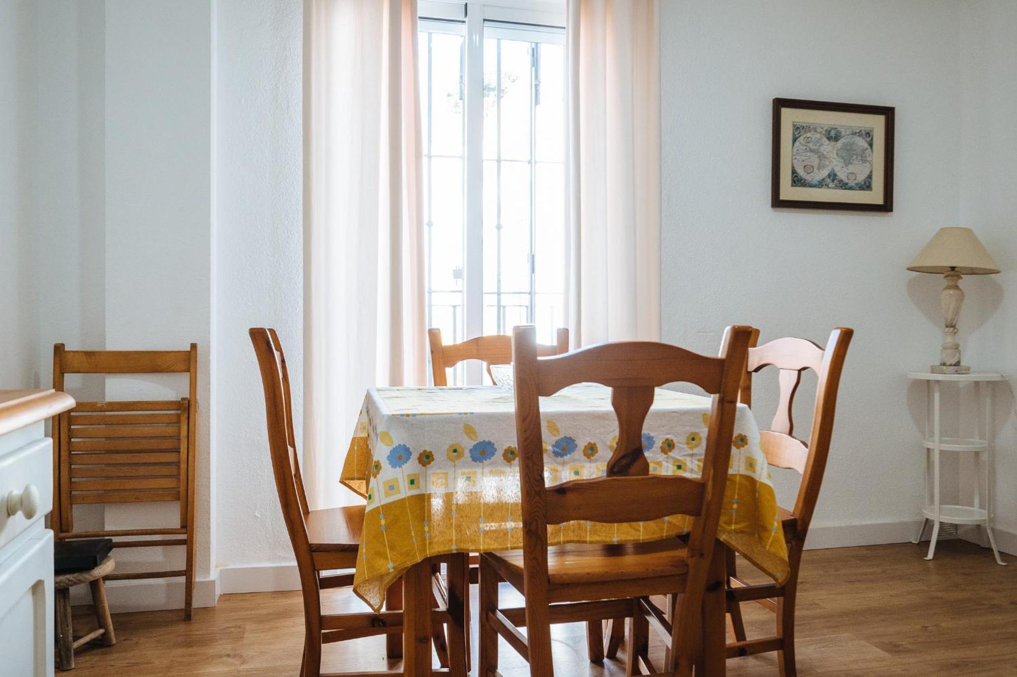 Pilsev Center Apartment Севілья Екстер'єр фото