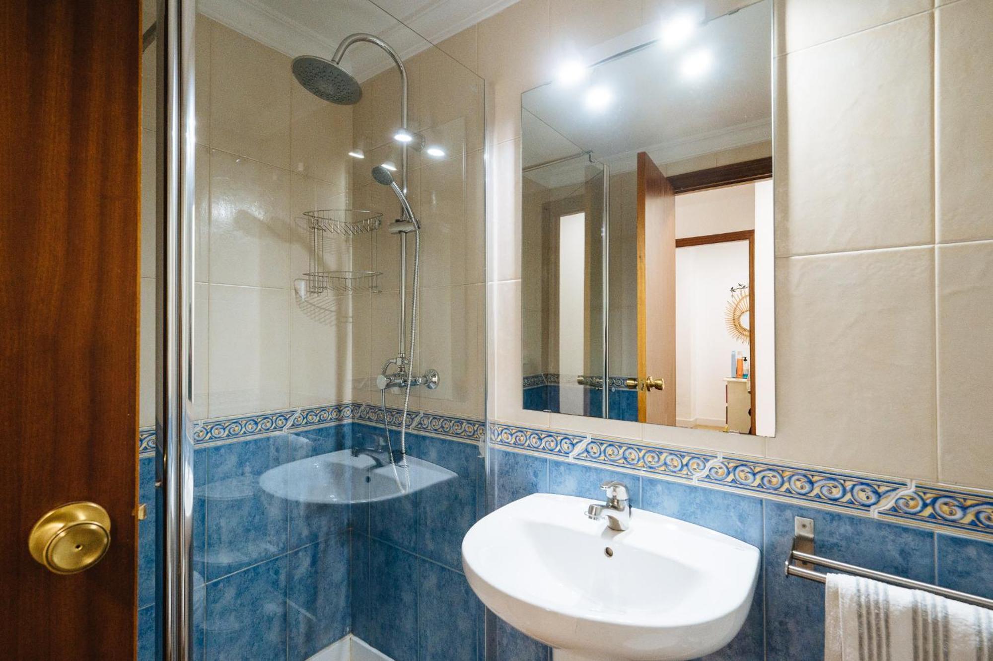 Pilsev Center Apartment Севілья Екстер'єр фото