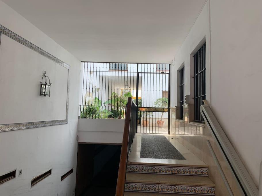 Pilsev Center Apartment Севілья Екстер'єр фото